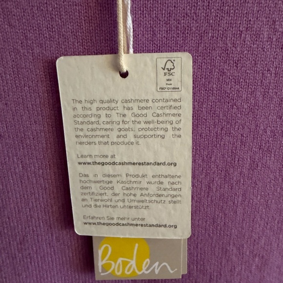 SMALL HOLE Boden Women's Size Medium 100% Cashmere sweater vest - Picture 5 of 9